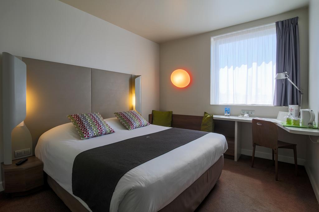Campanile Carcassonne Est - La Cite Hotel Luaran gambar